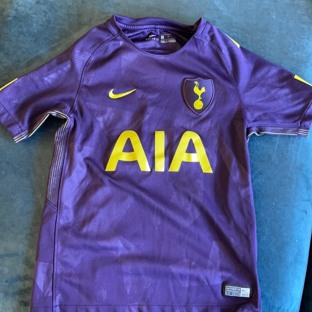 Boys Nike small soccer Jersey